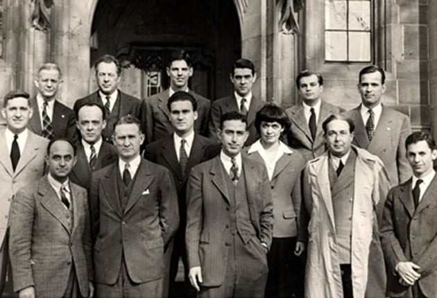 Photo of scientists from the University of Chicago’s Metallurgical Laboratory